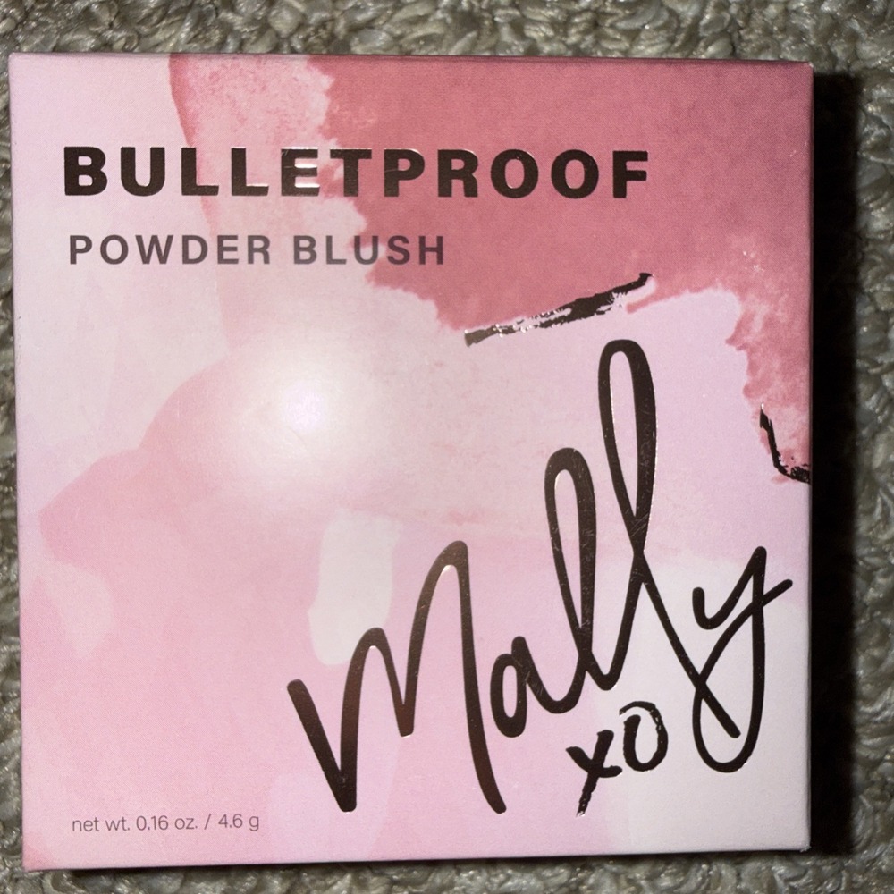 Mally XO Bulletproof Powder Blush In CONFIDENT CORAL New in Box 0.16 oz